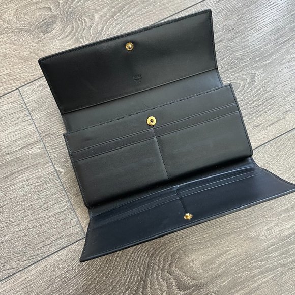 MCM Black Leather Wallet - Picture 4 of 11